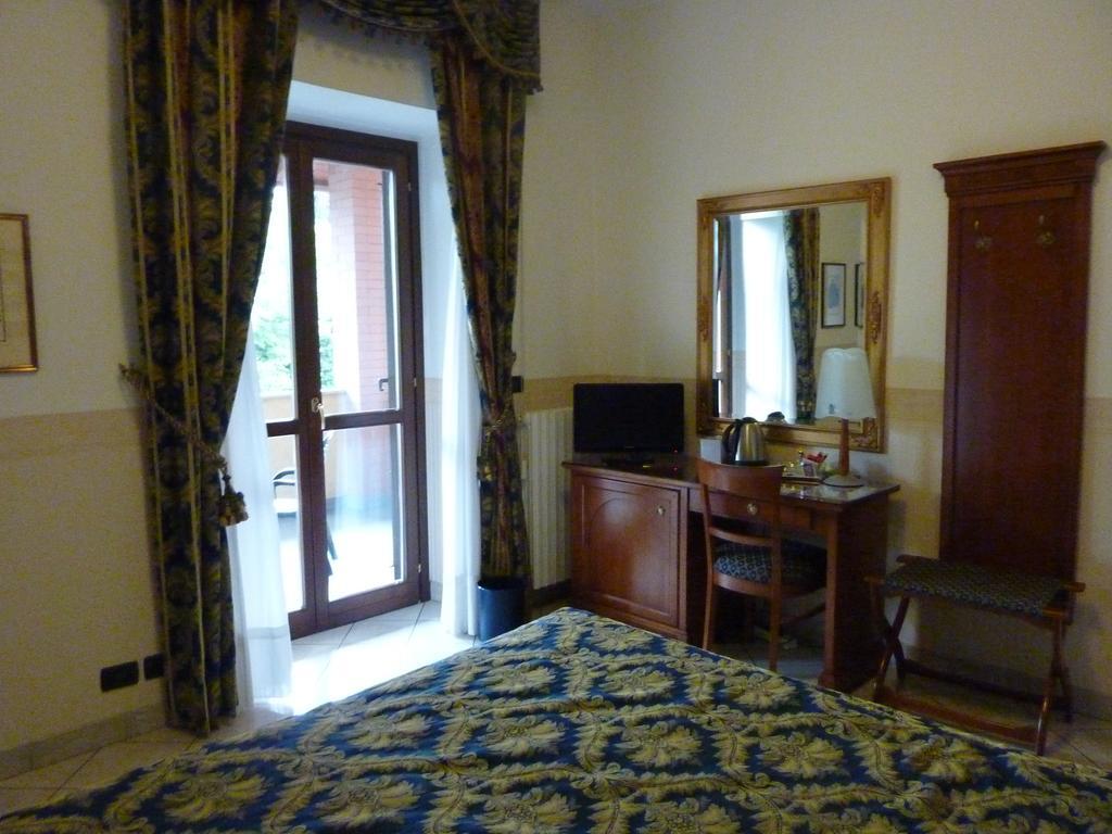 Hotel Belvedere Turin Rum bild
